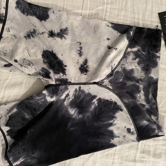 Balance athletica avalanche shorts - Picture 3 of 4